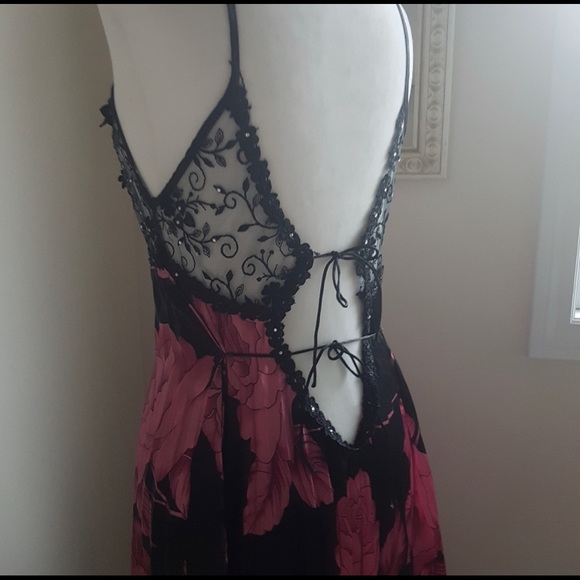 Floor Length Nightgown - Picture 6 of 7